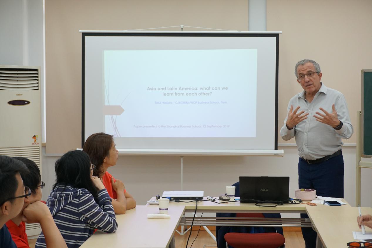 HOPKINS教授作讲座