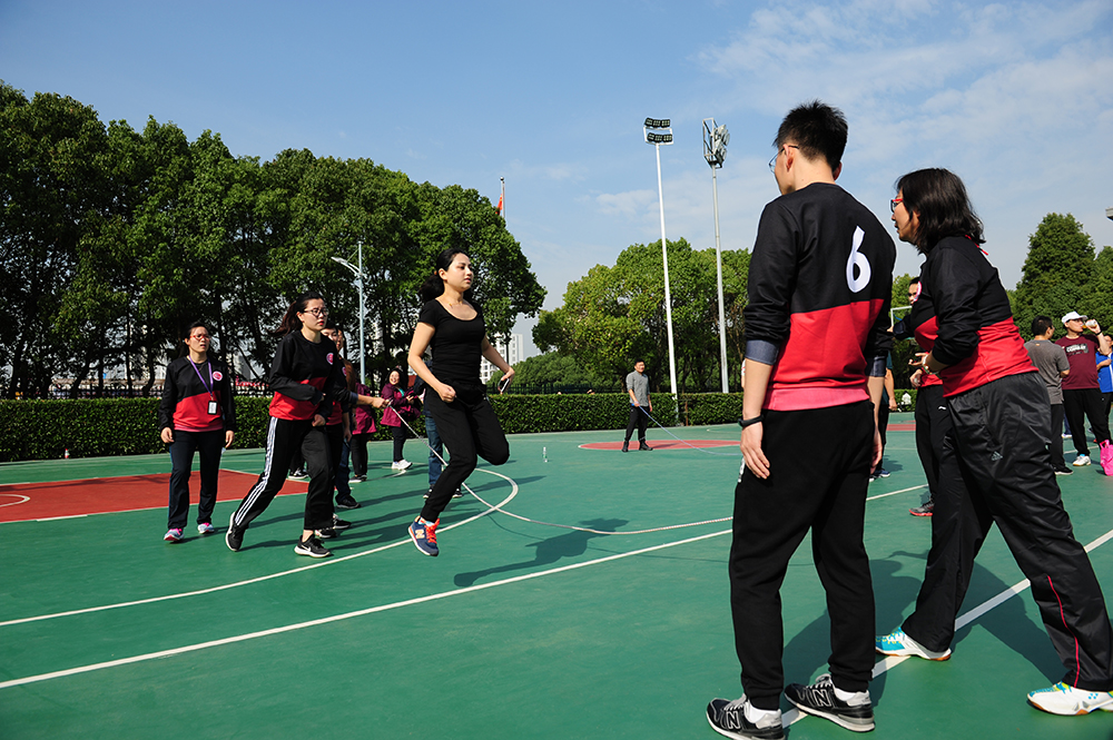 教工运动会跳长绳子项目 教工运动会跳长绳子项目