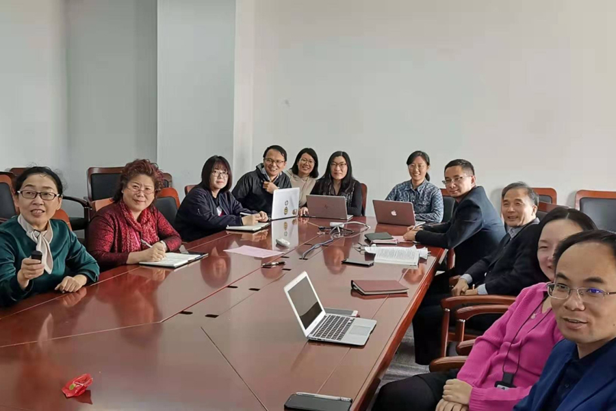 大家聆听主题教育党课