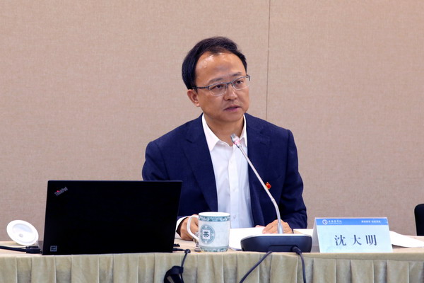 党委书记沈大明上党课 党委书记沈大明上党课