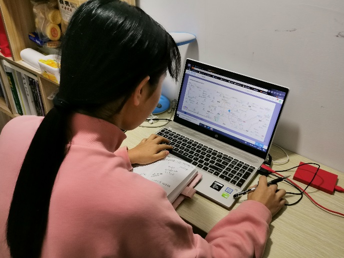 学院辅导员与学生线上联系