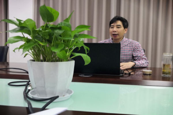 第一章主讲人：文法学院党总支书记、院长方有林同志