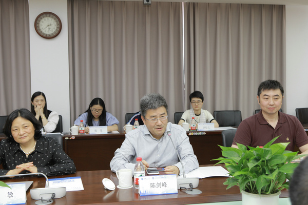 陈剑峰副校长发言