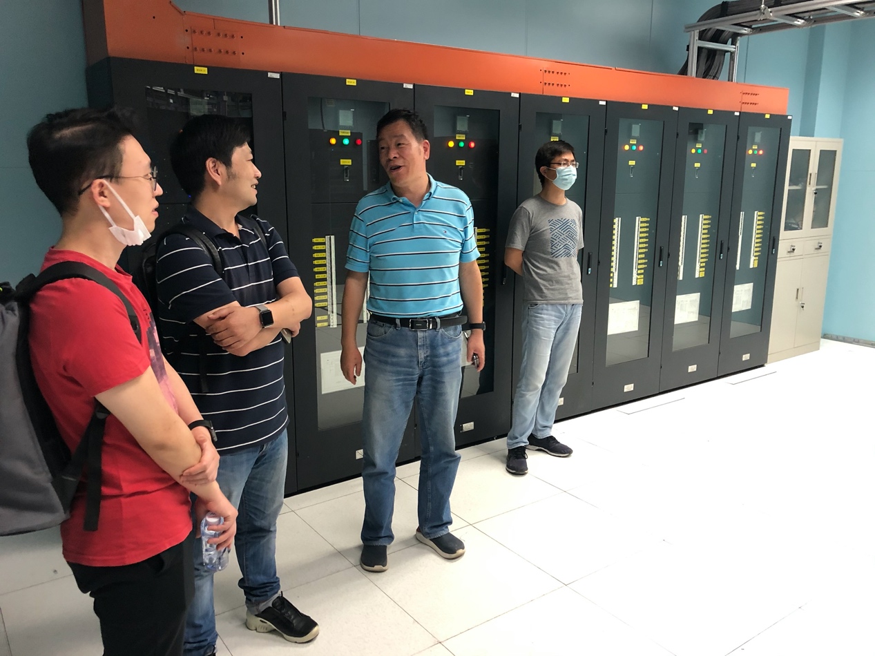 参观数据中心机房 参观数据中心机房