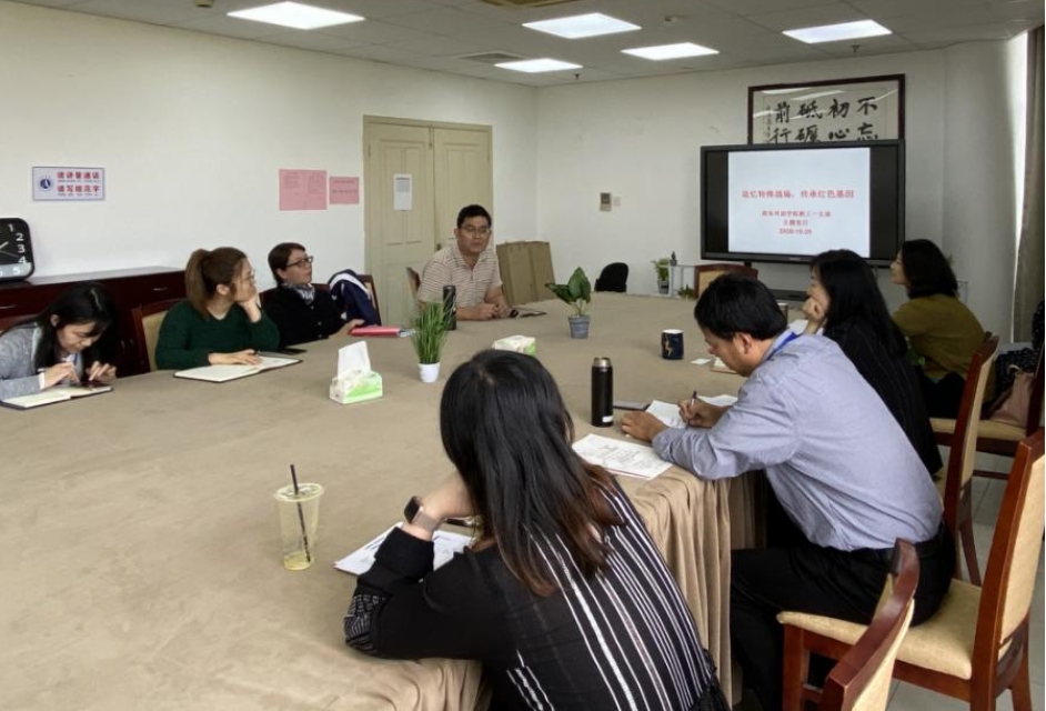 图为活动现场 图为活动现场