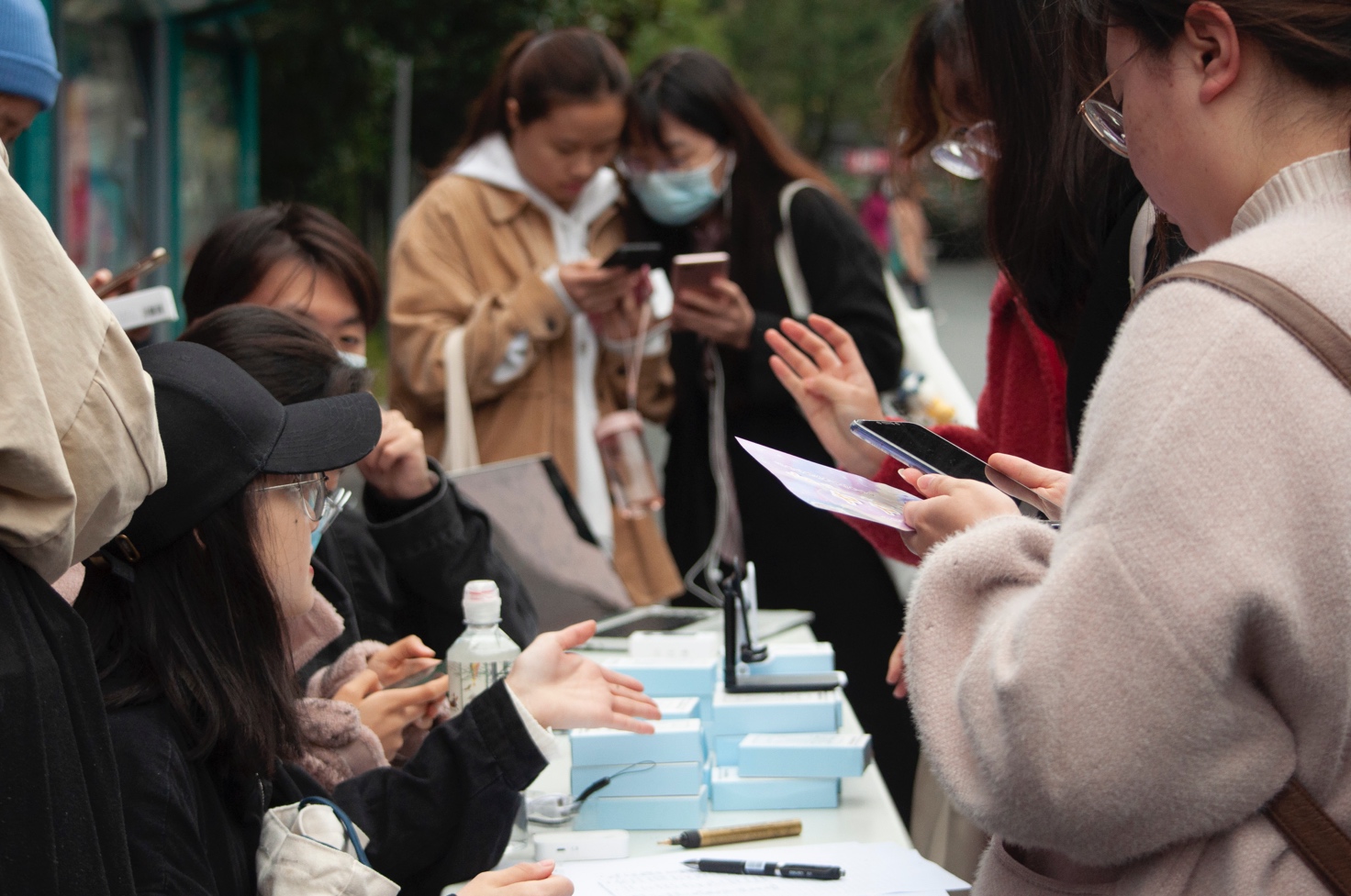 图为活动现场 图为活动现场