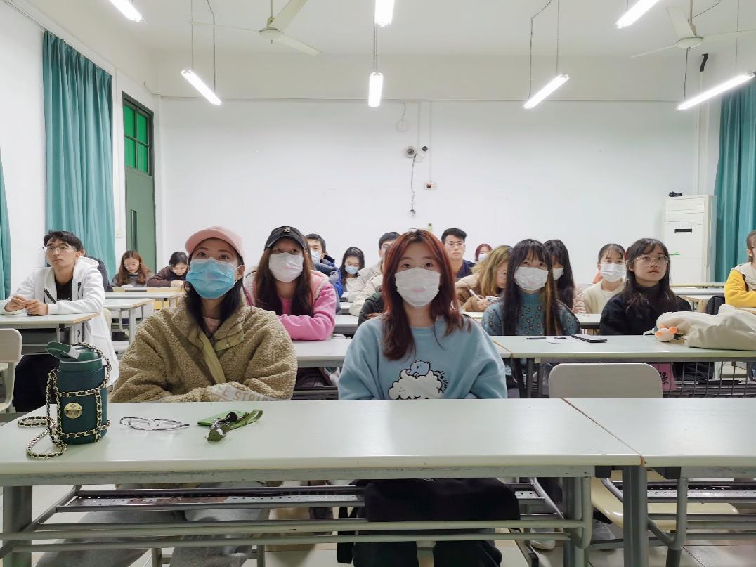 图为现场 图为现场