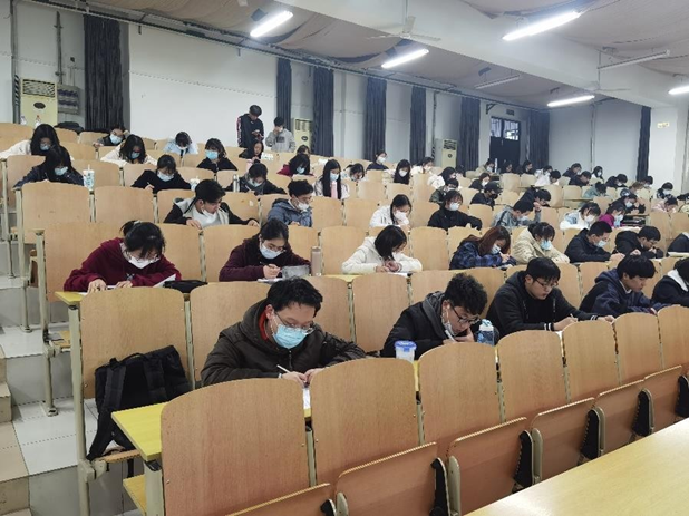 图为答题环节 图为答题环节