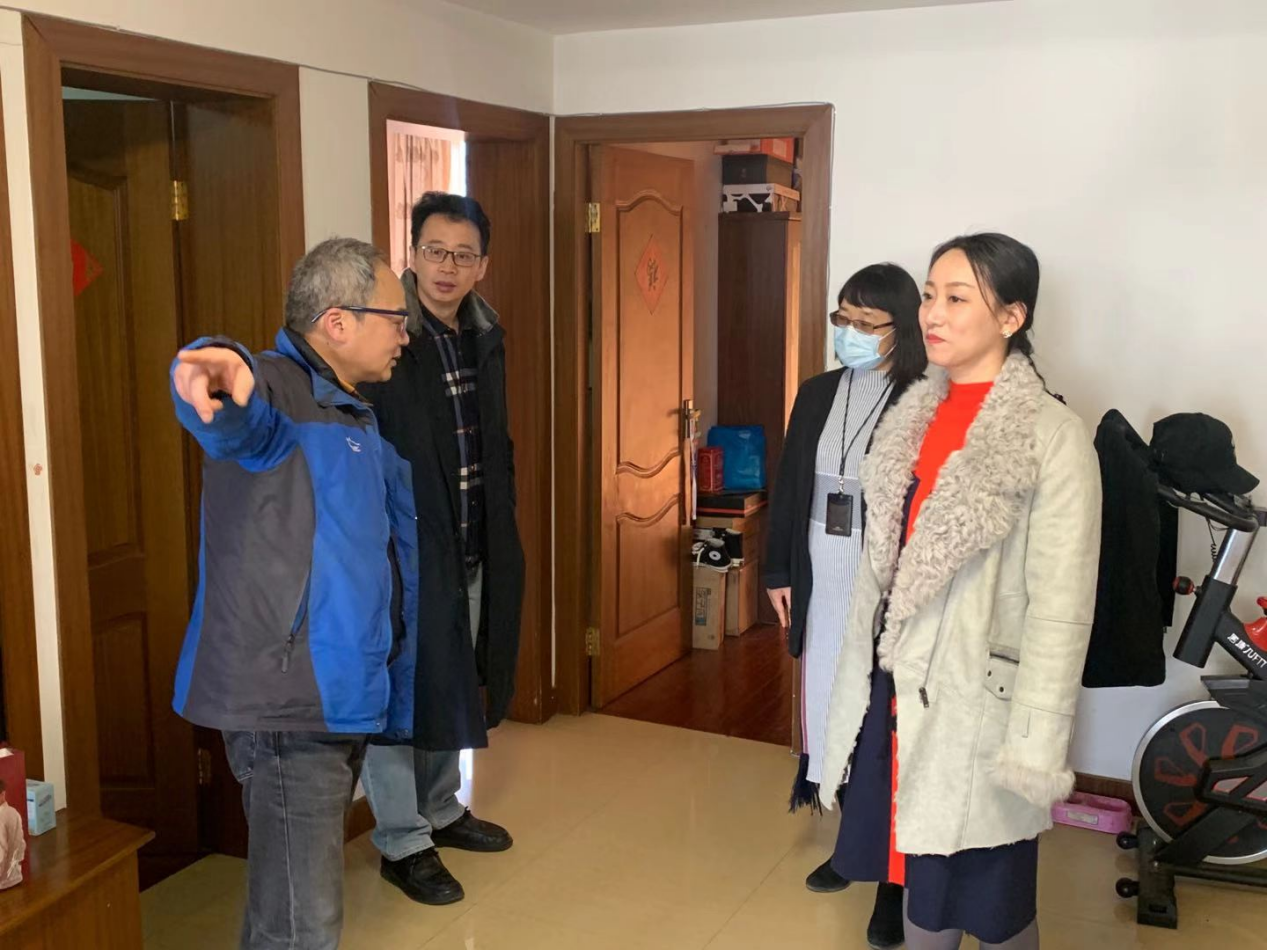 二级工会慰问离退休教职工、教授代表、教职工代表 二级工会慰问离退休教职工、教授代表、教职工代表