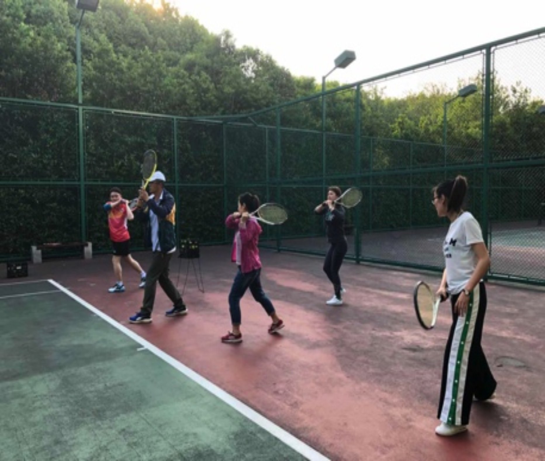 网球俱乐部 网球俱乐部