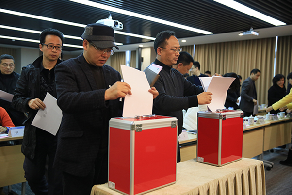 学校每年召开教代会代表对校领导及领导班子评议会 学校每年召开教代会代表对校领导及领导班子评议会