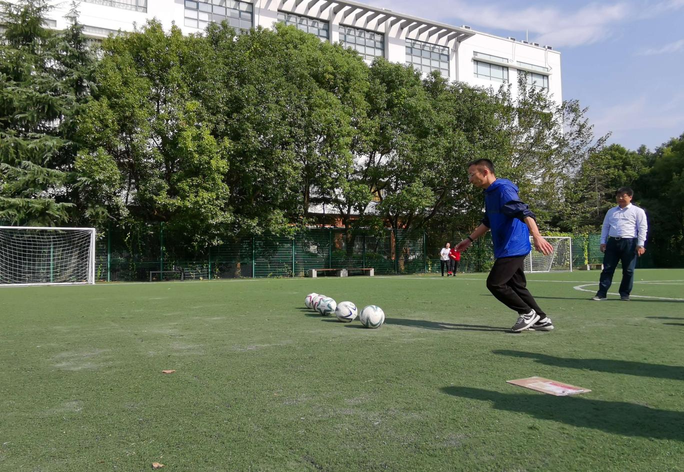 足球俱乐部 足球俱乐部