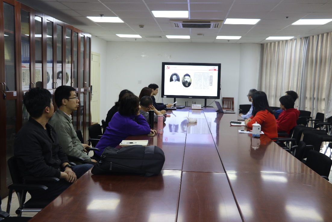 图为教工第二党支部党课现场 图为教工第二党支部党课现场