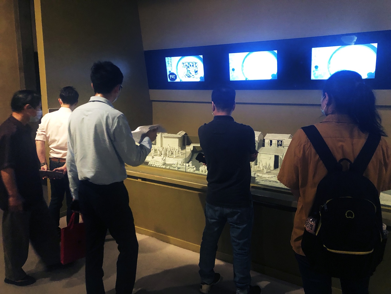 鲁迅纪念馆内多种多媒体展示设备 鲁迅纪念馆内多种多媒体展示设备