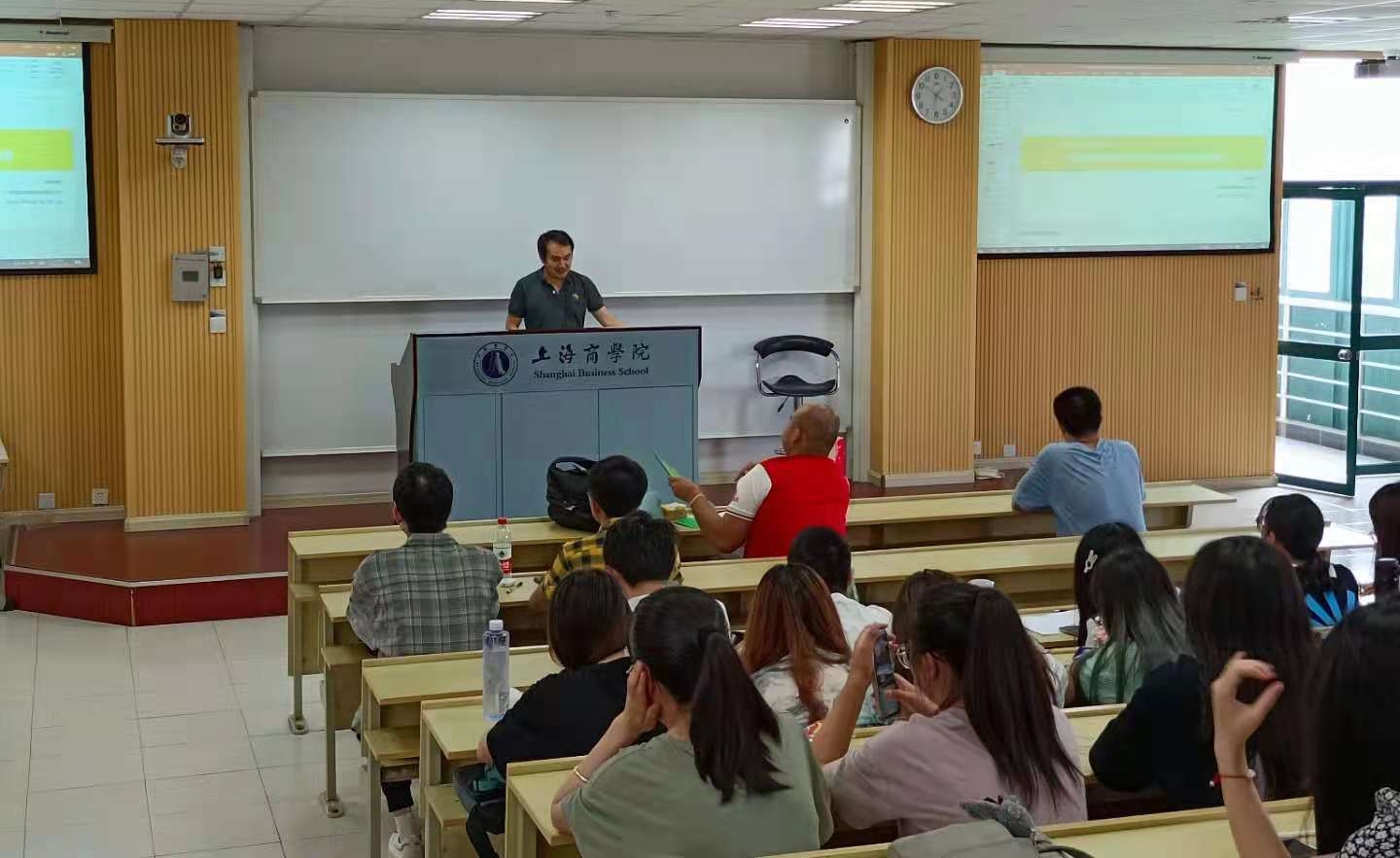 鄢明辉老师讲座现场 鄢明辉老师讲座现场