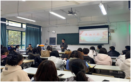 图为李志刚致辞