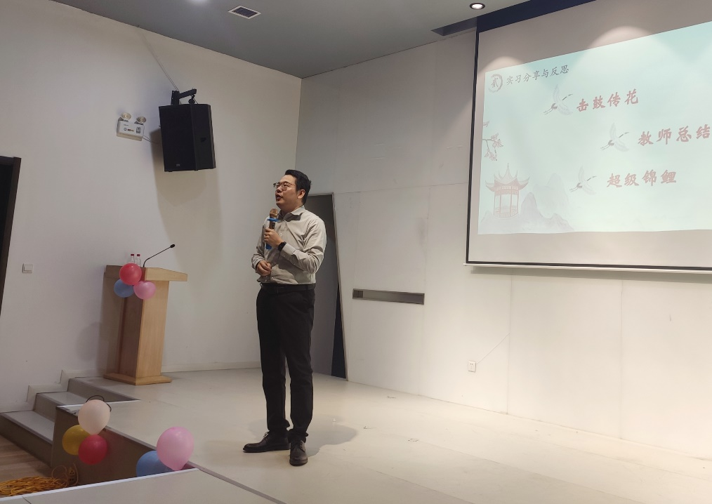 社会工作系系主任刘东发言