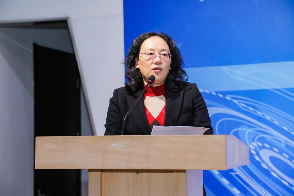 校党委副书记、副校长劳晓芸致辞 校党委副书记、副校长劳晓芸致辞