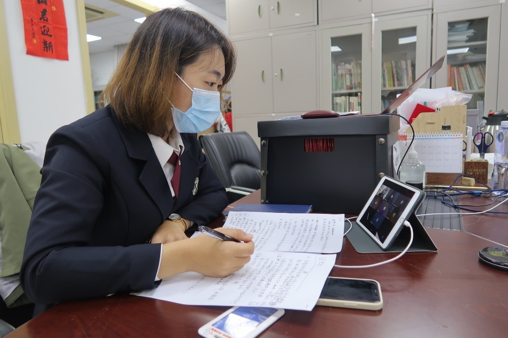 文法学院辅导员孙小烨老师组织召开线上班会