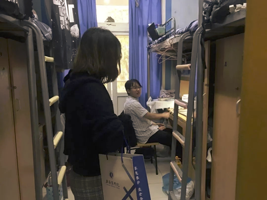 文法学院辅导员 孙小烨