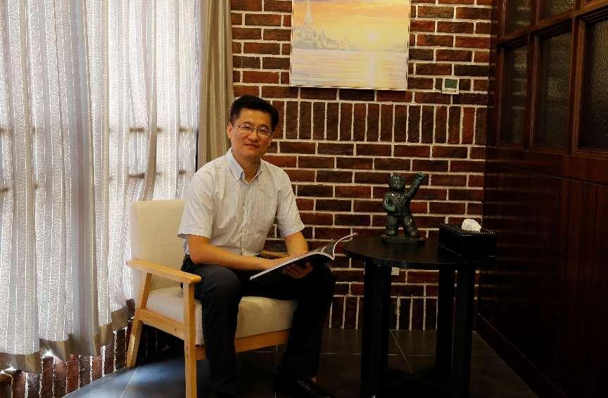 刘永健老师生活照