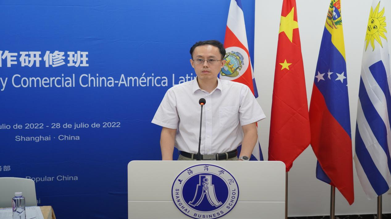 图为房蒙发言照片