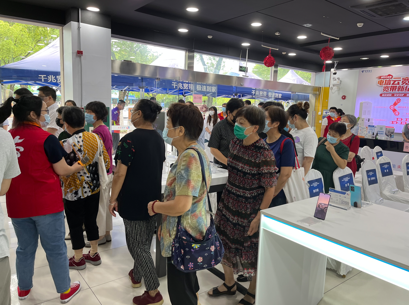 活动现场.jpg 活动现场.jpg