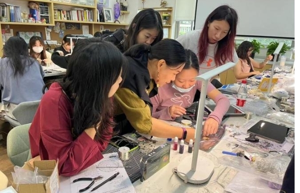 悉心辅导 悉心辅导