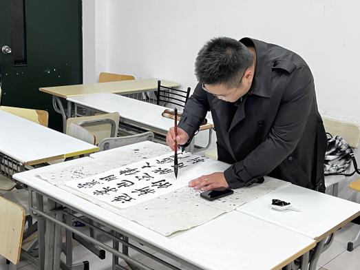 酒管学子“二十大”书法作品现场 酒管学子“二十大”书法作品现场