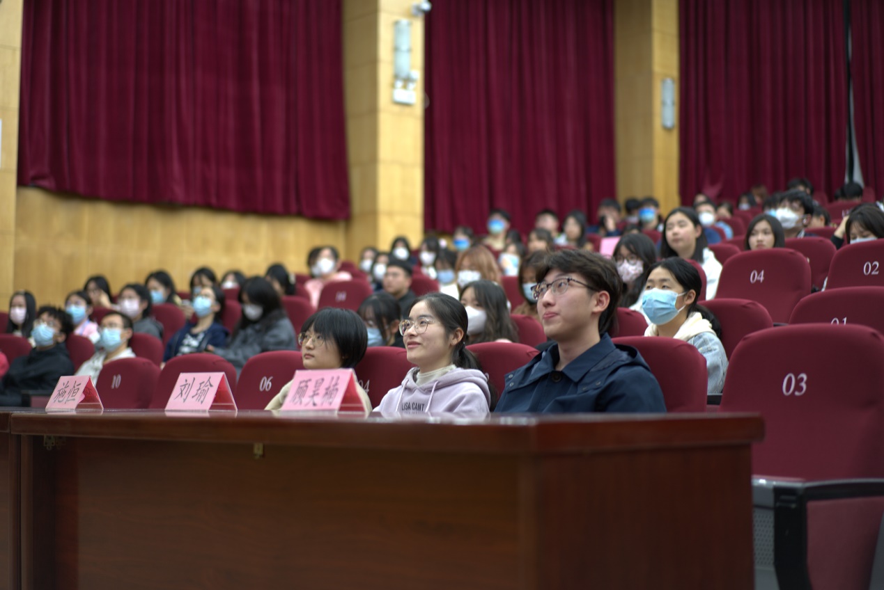 (图为“第二课堂”宣讲会现场) (图为“第二课堂”宣讲会现场)