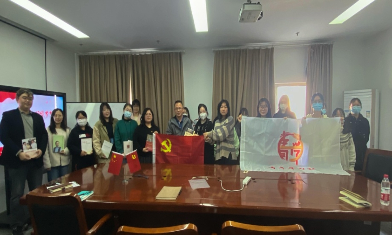 活动赠书仪式 活动赠书仪式