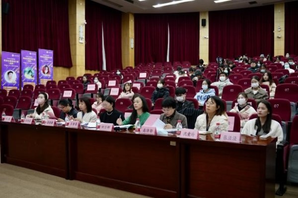 图为比赛现场 图为比赛现场