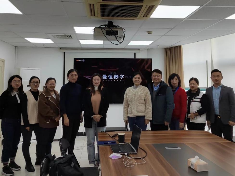 图为合影 图为合影