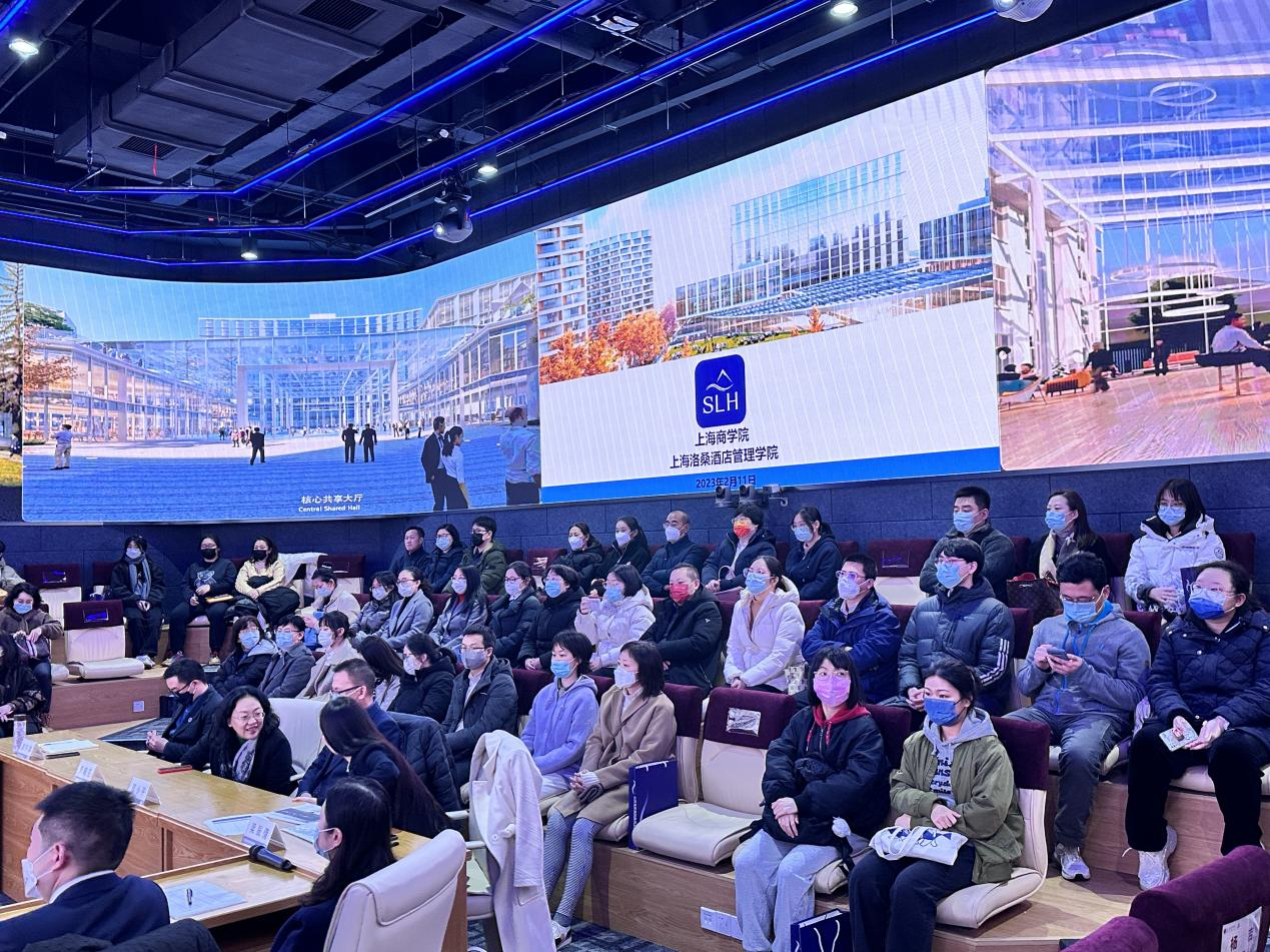 图为活动现场 图为活动现场