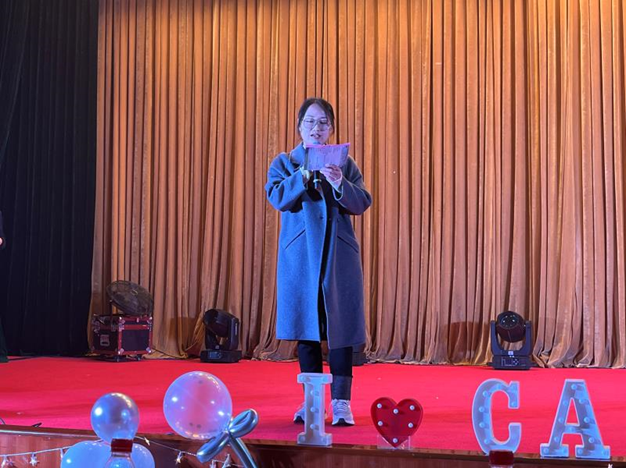 图为刘观园老师致辞 图为刘观园老师致辞