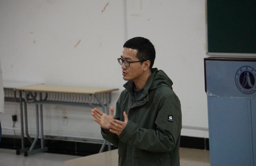 魏晓雨向同学们分享创新创业实践的价值与路径 魏晓雨向同学们分享创新创业实践的价值与路径