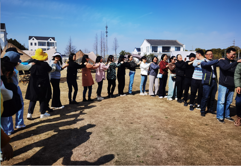 拓展活动 拓展活动