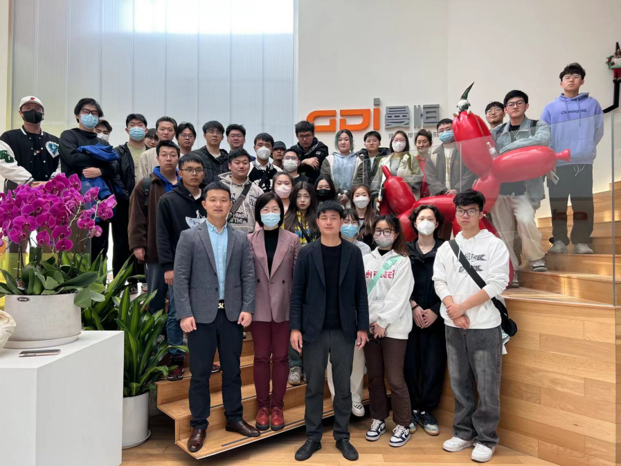 图为合影 图为合影