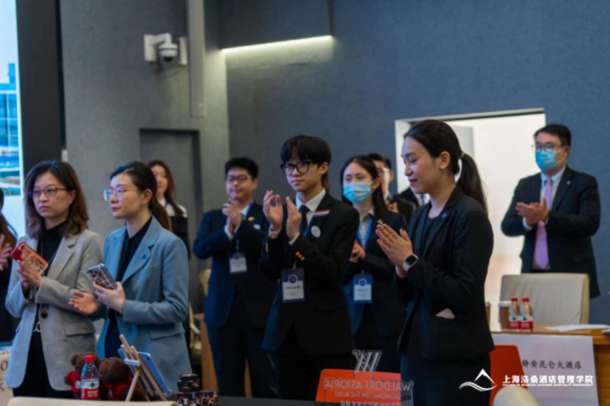 图为112会议室双选会现场 图为112会议室双选会现场