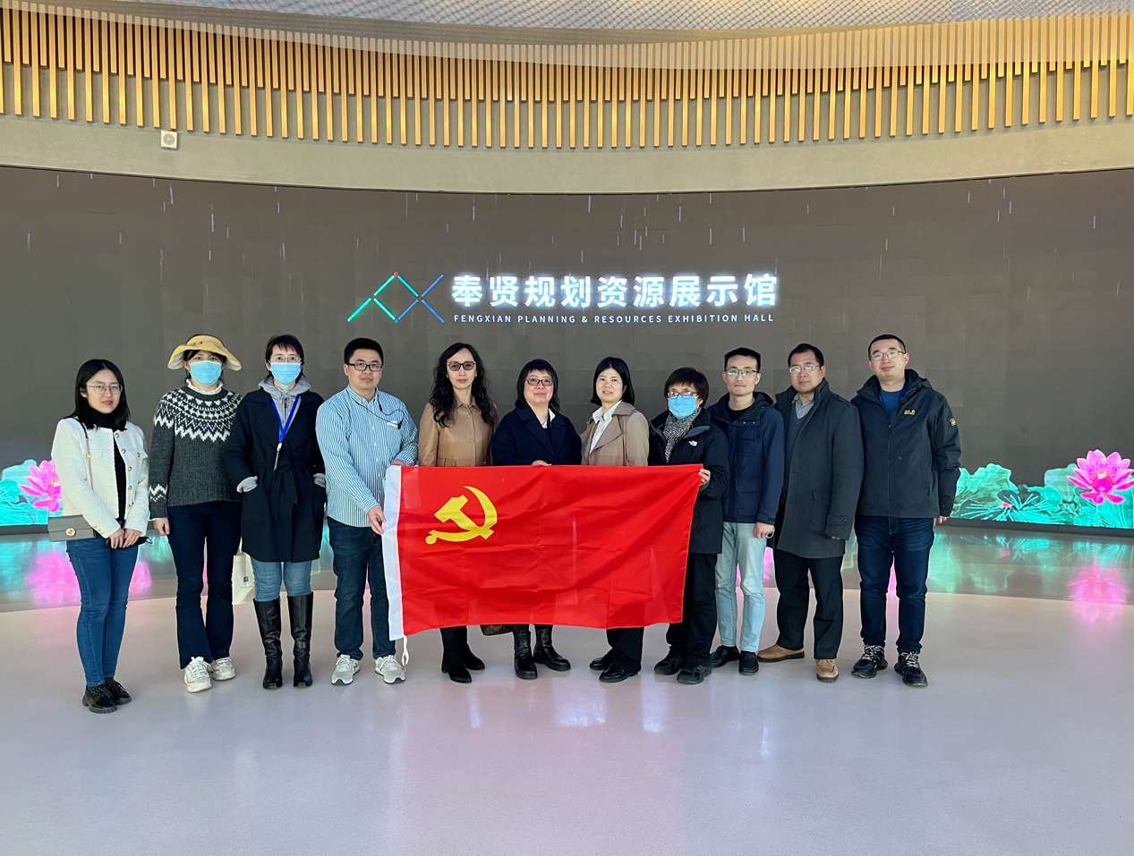 马克思主义学院教师参观奉贤区规划资源展示馆 马克思主义学院教师参观奉贤区规划资源展示馆