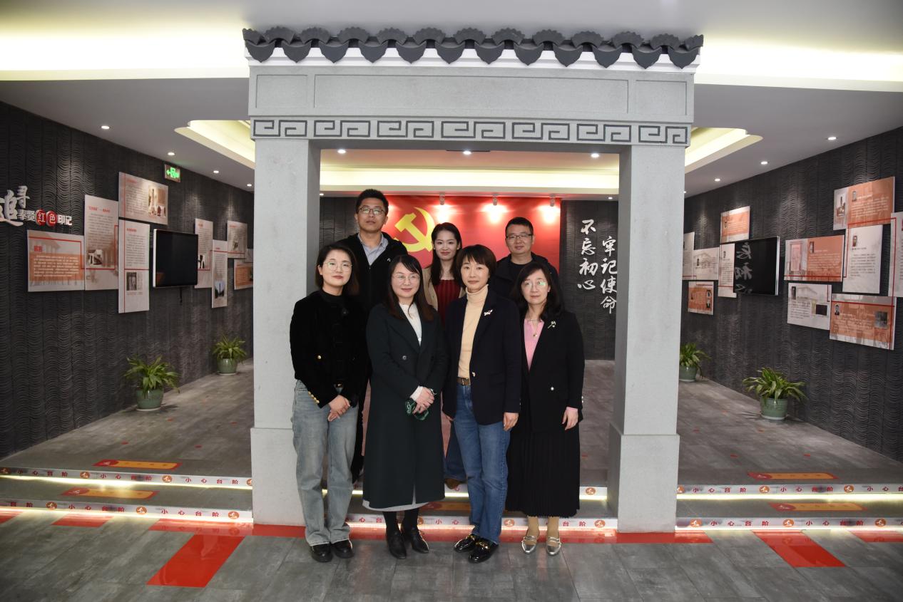 奉贤区党建服务中心留影合照 奉贤区党建服务中心留影合照