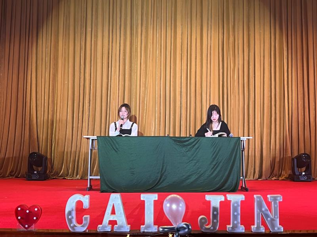 图为歌曲表演 图为歌曲表演