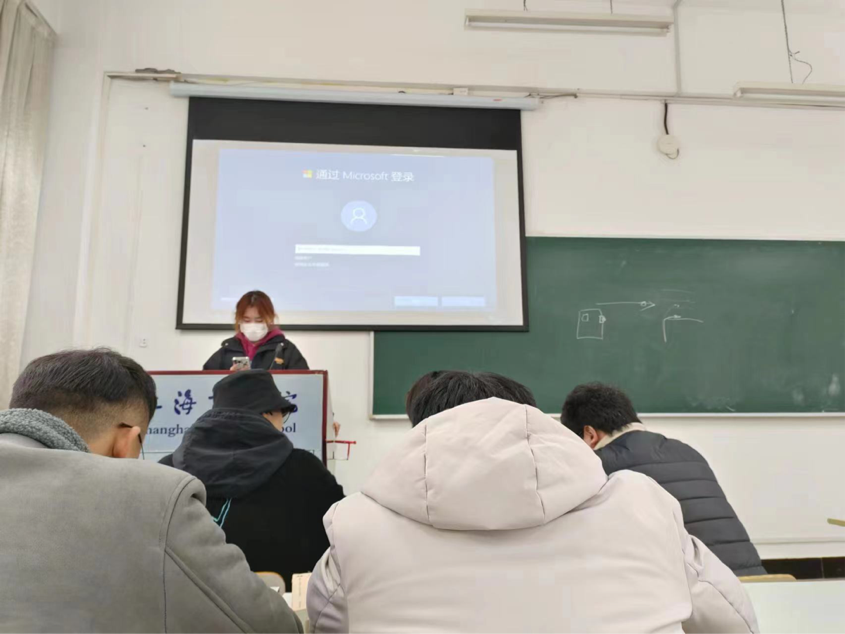 图为物流管理专业诚信班会现场 图为物流管理专业诚信班会现场