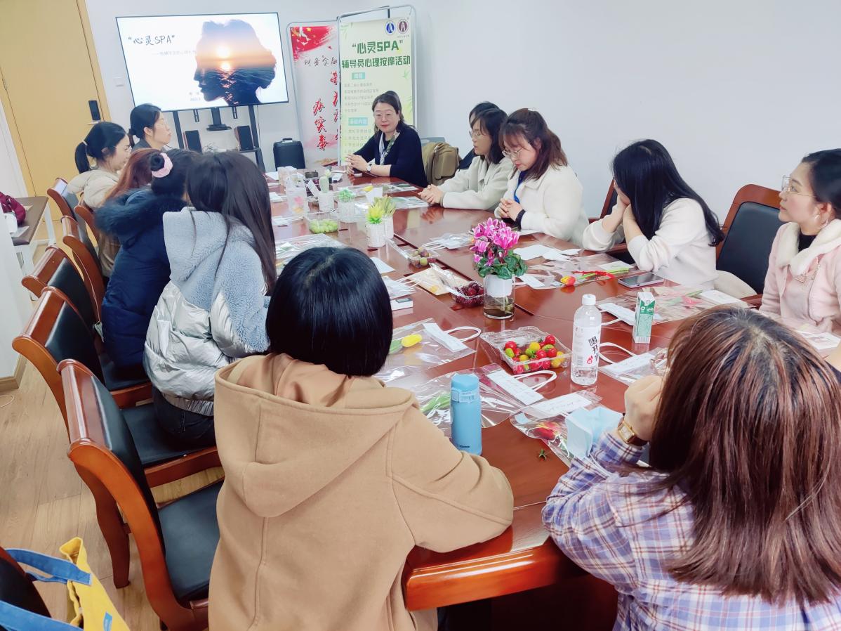 图为活动现场 图为活动现场