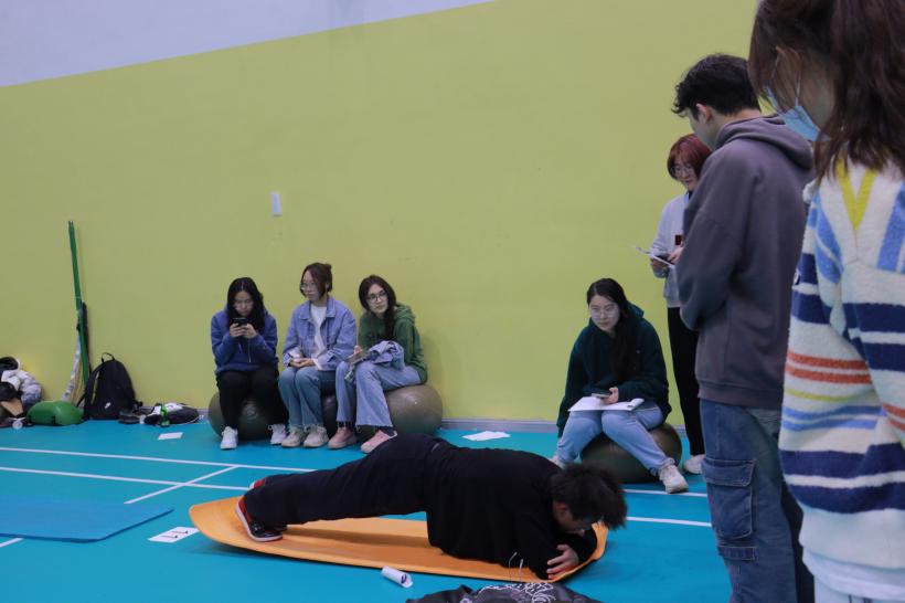 男子组决赛现场 男子组决赛现场