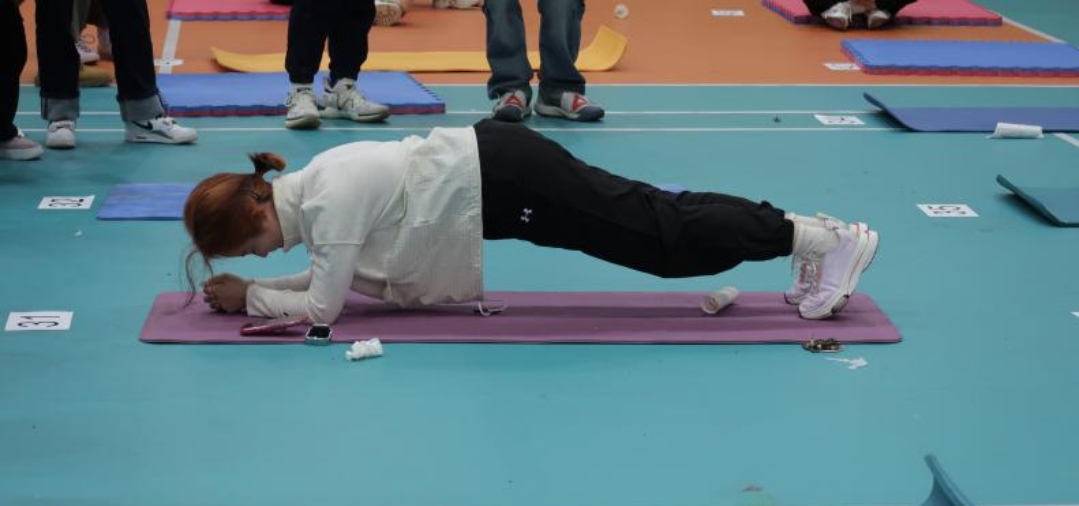 女子组最后两人决赛 女子组最后两人决赛