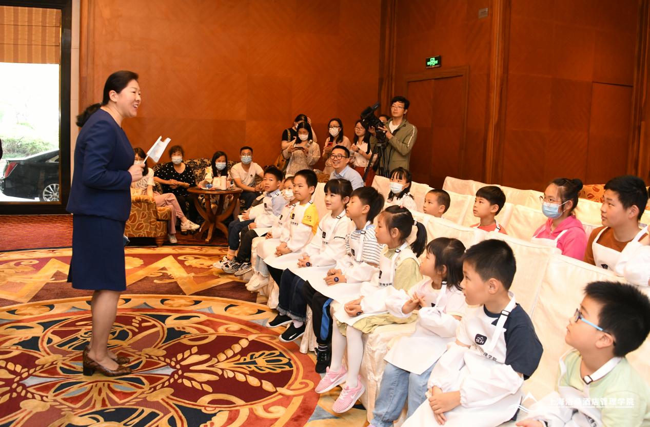 图为活动开始前现场 图为活动开始前现场