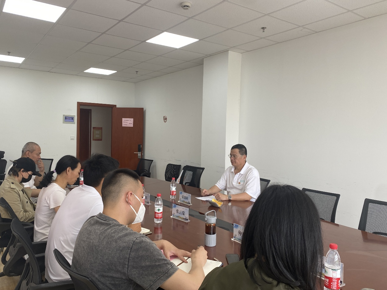 与会教师交流分享 与会教师交流分享