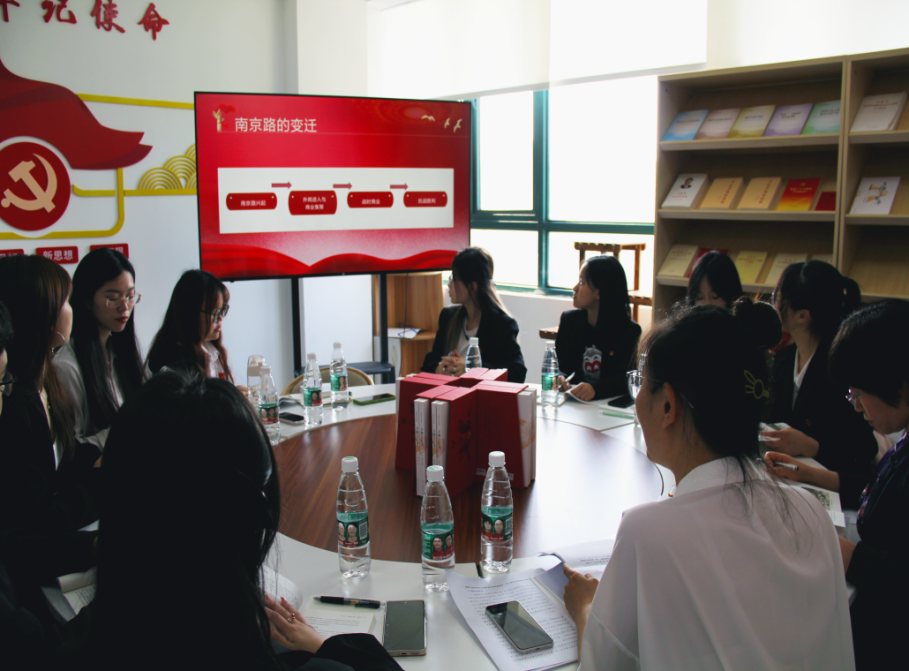 党课现场 党课现场