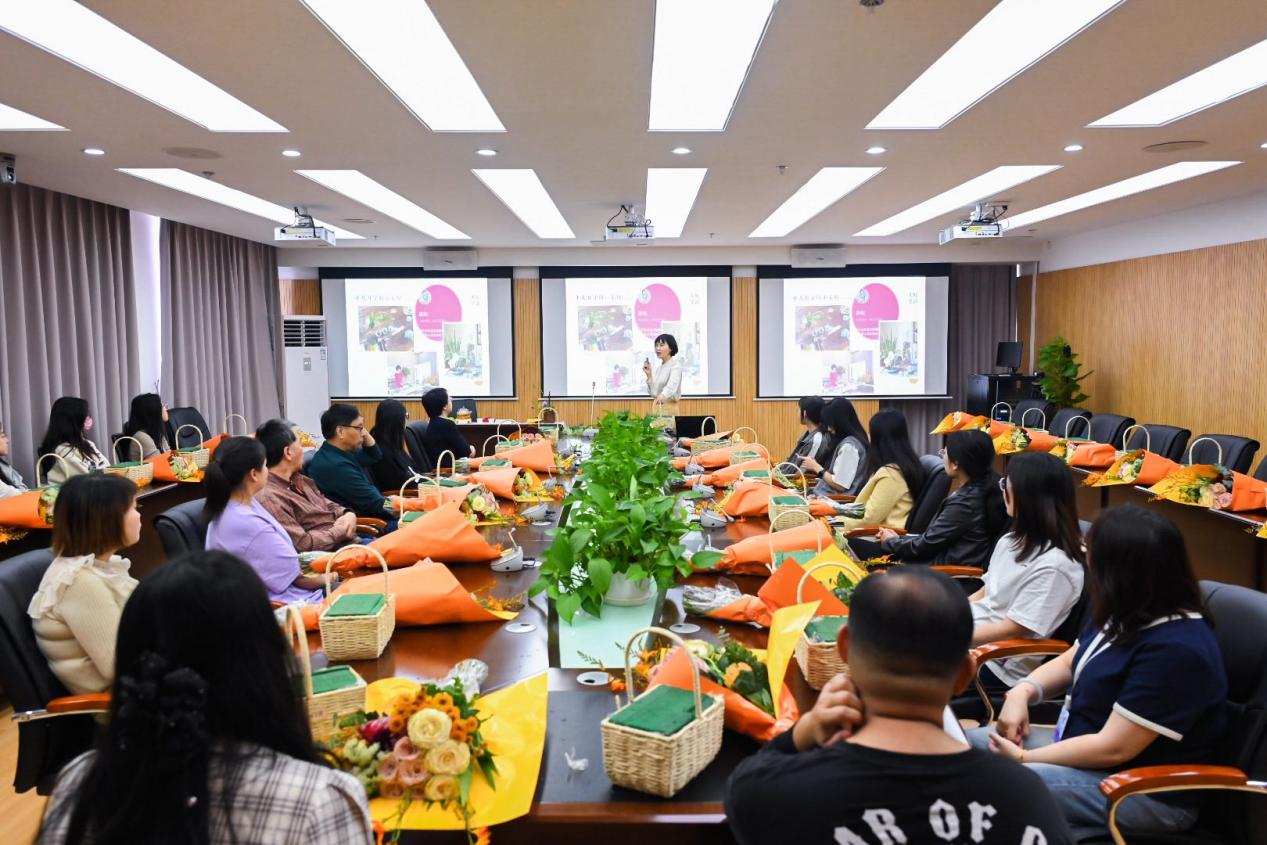 活动现场全景 活动现场全景